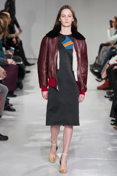 Look 57